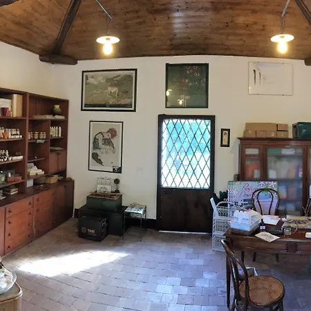 Malvarosa Bed & Breakfast 3*