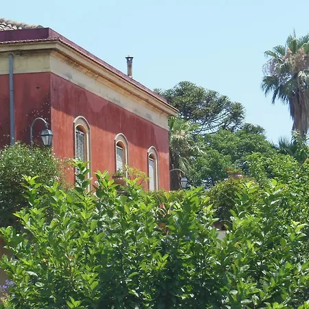 Malvarosa Panzió Giarre